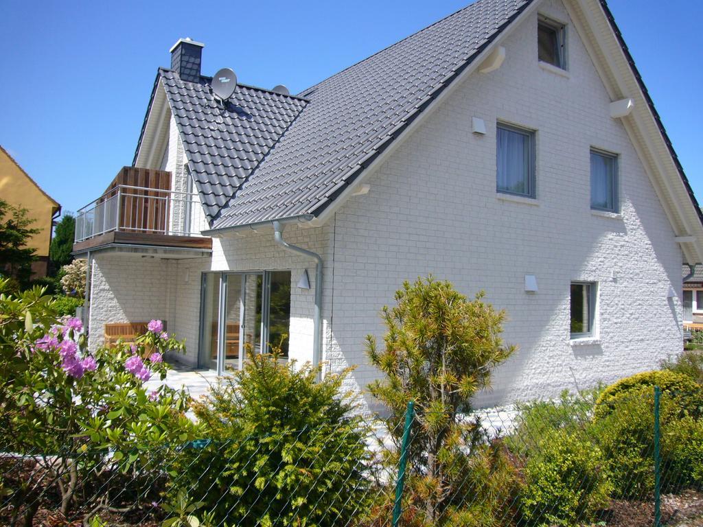 Strandnahes Mit Terrasse, Strandamsel, *